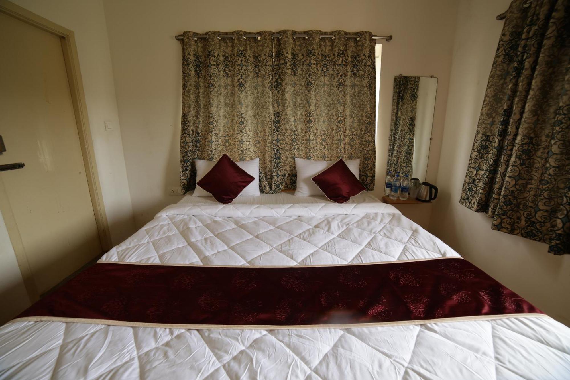Naksha Tree Hotels - Yelagiri Extérieur photo